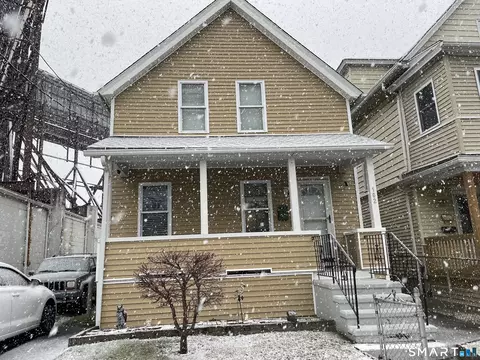 102 Carroll Ave, Bridgeport, CT 06607