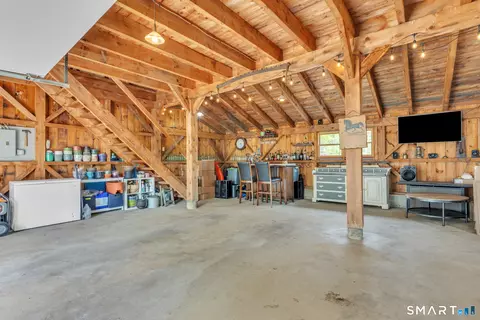 Exterior - 808 Branch Rd, Suffield, CT 06078 photo 5 of 6