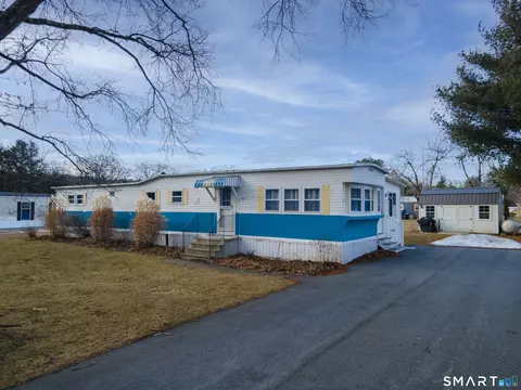 67 Breezy Ln, Thompson, CT 06277