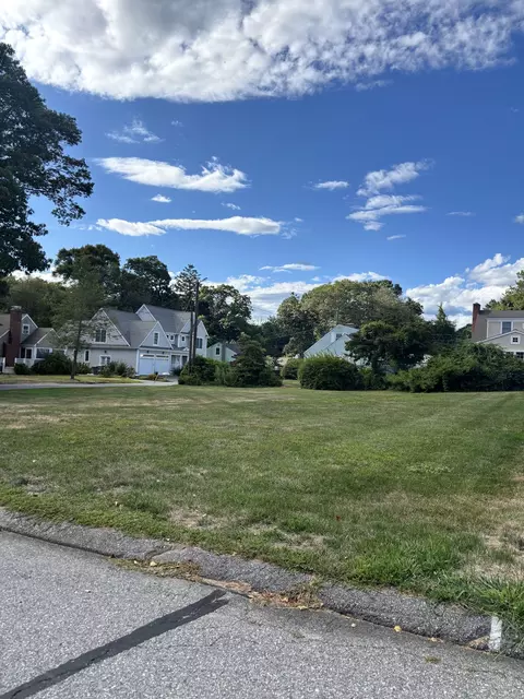 61 Whitecap Rd, East Lyme, CT 06357 photo 2