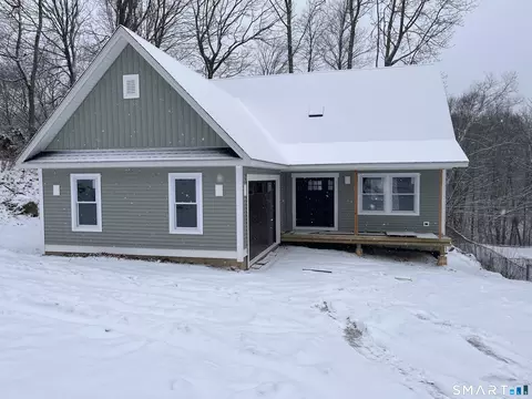 24 W Lakeview Rd, Plymouth, CT 06782