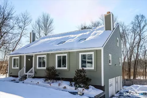 36 Shelley Rd, Bethel, CT 06801