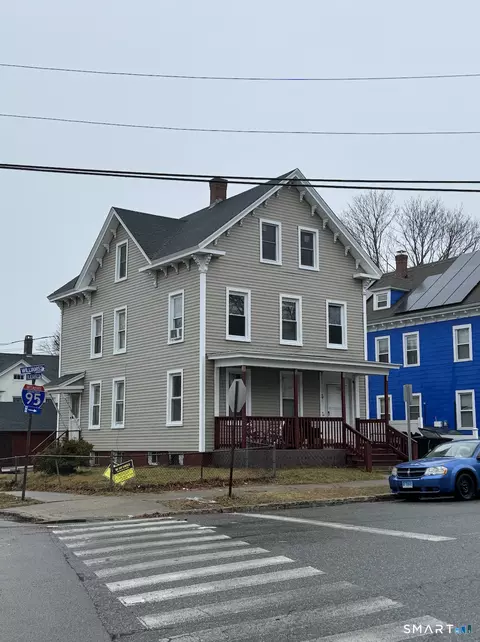 6 Williams St, New London, CT 06320