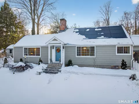 29 S Mountain Dr, New Britain, CT 06052