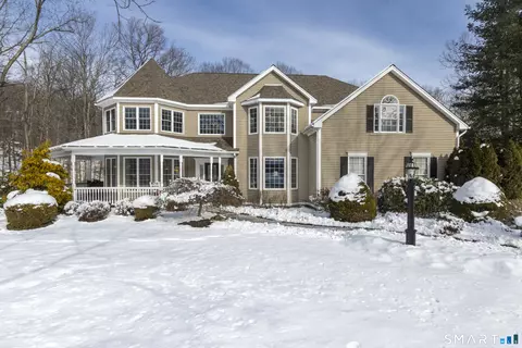 44 Chadwick Ct, Monroe, CT 06468