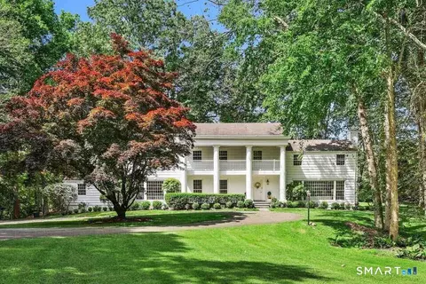 148 Ramhorne Rd, New Canaan, CT 06840
