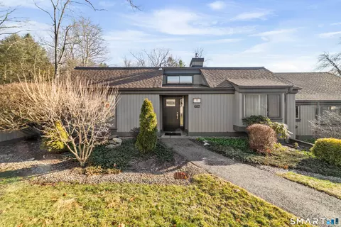 813 Heritage Vlg #A, Southbury, CT 06488