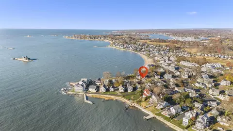 2 W Haycock Point Rd, Branford, CT 06405