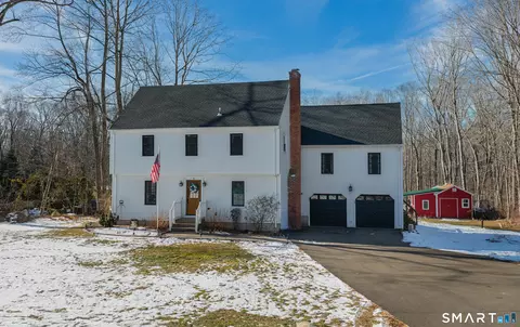76 Bartlett Dr, Madison, CT 06443