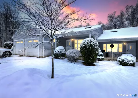 3 Behrens Ter #3, Monroe, CT 06468