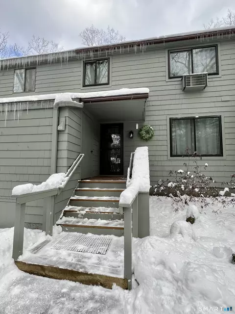 319 Cliffside Dr, Torrington, CT 06790