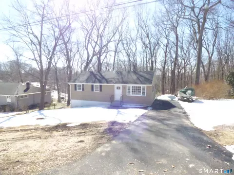 43 Williams Ct, Wolcott, CT 06716