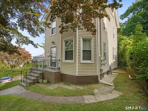 16 Grandview Ave, Norwalk, CT 06850