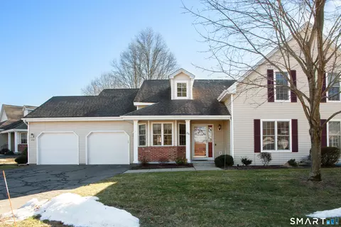 298 Kings Lndg #298, Windsor, CT 06095