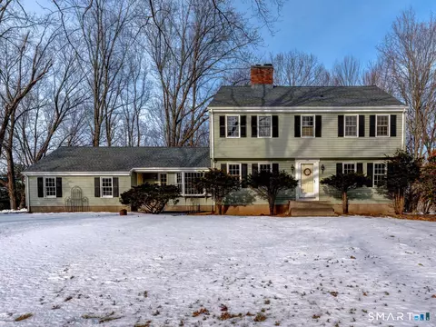 96 Panorama Dr, Southington, CT 06489