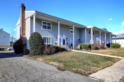 25 Carriage Path N #25, Milford, CT 06460