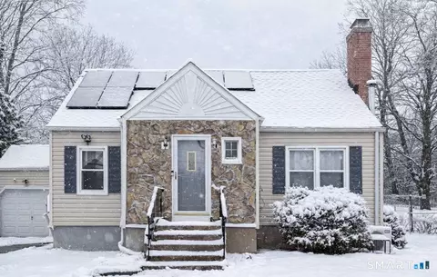 190 Chestnut St, Manchester, CT 06040