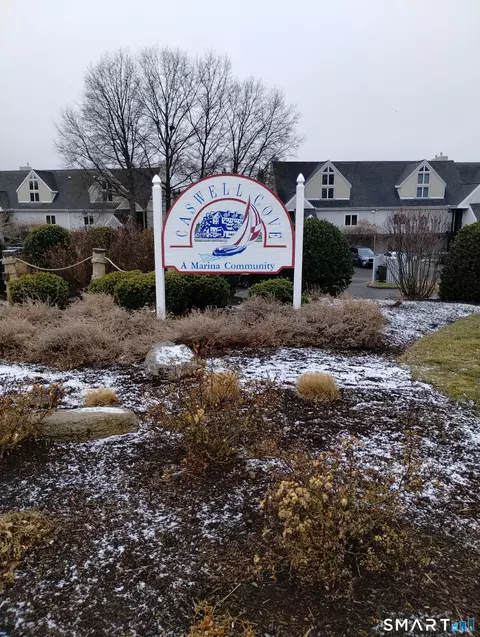 523 Popes Island Rd #523, Milford, CT 06461