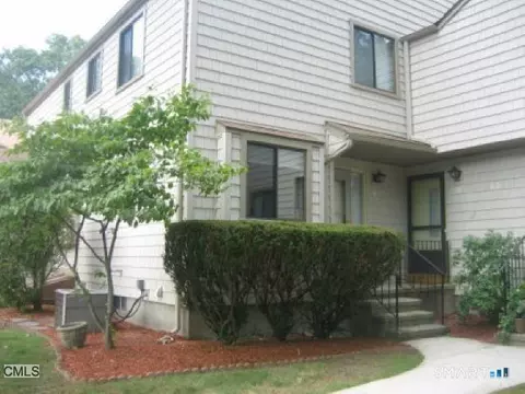 82 River Bend Rd #A, Stratford, CT 06614