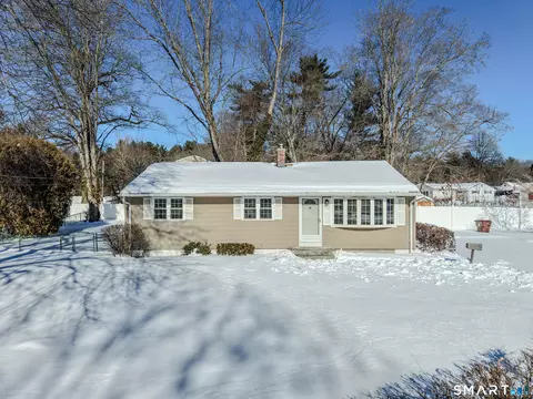 50 Roosevelt Blvd, Enfield, CT 06082