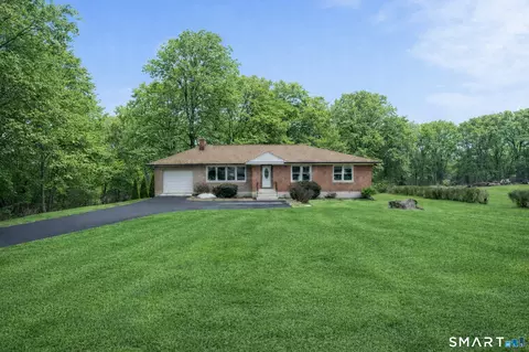 132 Botsford Rd, Seymour, CT 06483