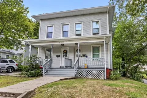 29 Lincoln Pl, Bristol, CT 06010