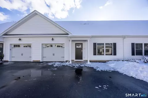 180 S Washington St #7, Plainville, CT 06062