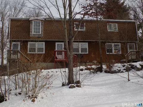 84 Glen Eagle Dr, Bristol, CT 06010