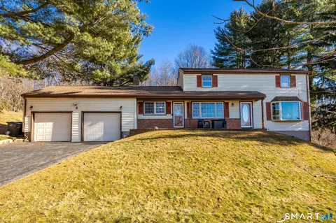 8 Tracy Dr, Vernon, CT 06066