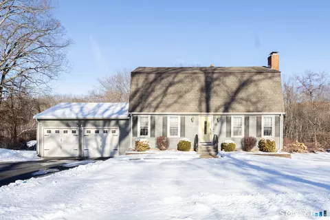 40 November Ln, Southington, CT 06479