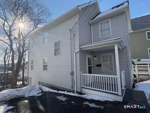 16 Cossett St, Waterbury, CT 06704