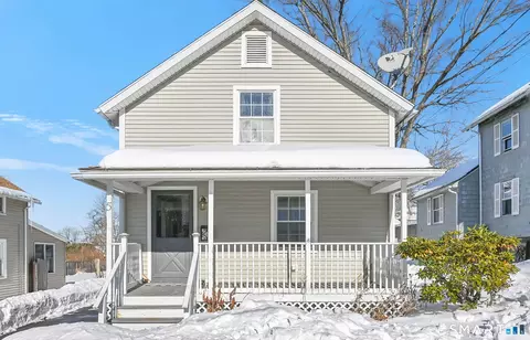 5 Coe Ave, Portland, CT 06480
