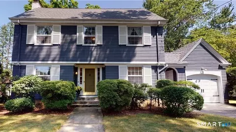 26 Chamberlain St, New Britain, CT 06052