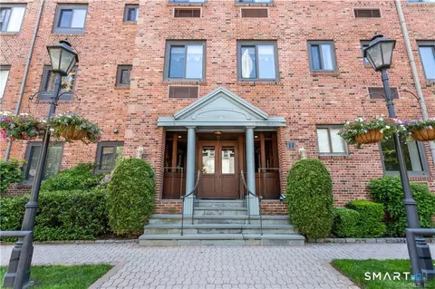 11 Lafayette Ct #5B, Greenwich, CT 06830
