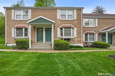 240 Sunnyridge Ave #63, Fairfield, CT 06824