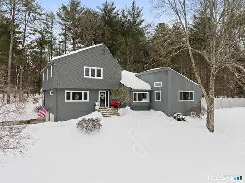 324 Old Farms Rd, Simsbury, CT 06070