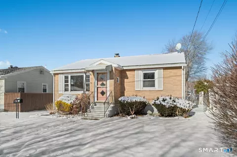 71 Welland Ave, Waterbury, CT 06708