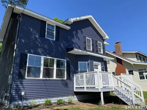 92 Martin St, West Haven, CT 06516