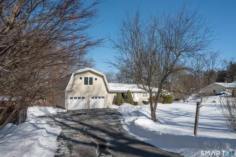 23 Federal Rd, Shelton, CT 06484