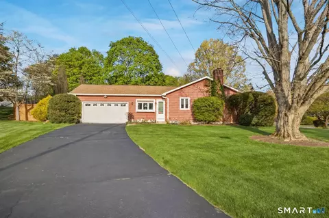 2 Finch Ct, Norwalk, CT 06854