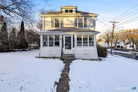 93 Cannon St, Hamden, CT 06518