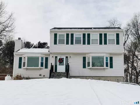 24 Deer Run Dr, Seymour, CT 06483