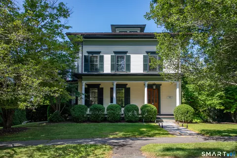 44 South St, Litchfield, CT 06759