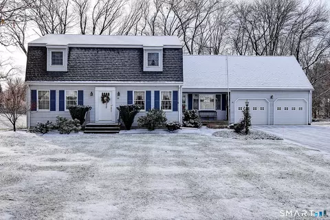 48 Devonshire Dr, South Windsor, CT 06074