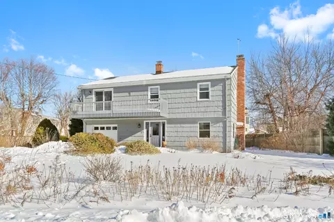 9 Spriteview Ave, Westport, CT 06880