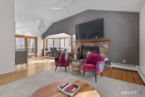 25 Arrowhead Rd, Wilton, CT 06897