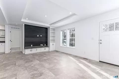 Living - 23 Bailey Hill Vlg, Killingly, CT 06239 photo 2 of 3