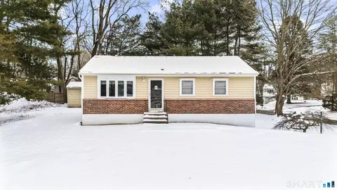 117 Lone Oak Dr, New Milford, CT 06776