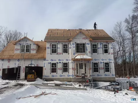 37 Arkona Dr, Higganum, CT 06441