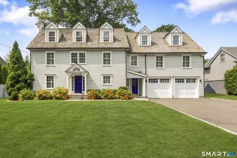 56 Kimberly Pl, New Canaan, CT 06840
